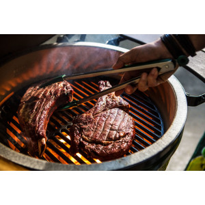 Щипцы металлические Big Green Egg с силиконовыми концами, 30 см. 116857. Photo 3
