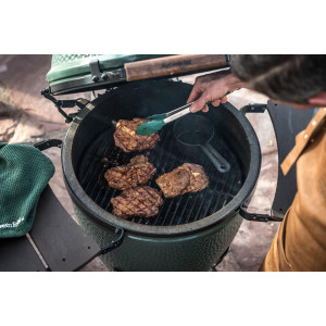 Щипцы металлические Big Green Egg с силиконовыми концами, 30 см. 116857. Photo 2